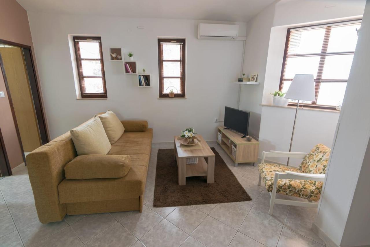 Villa Petar 2 - 10M From Sea ซาดาร์ ภายนอก รูปภาพ